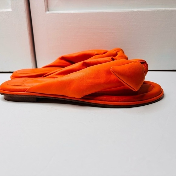 ALEXANDRE BIRMAN Clarita Puffy Knot Flat Orange Sandals Size 8 - Picture 2 of 7